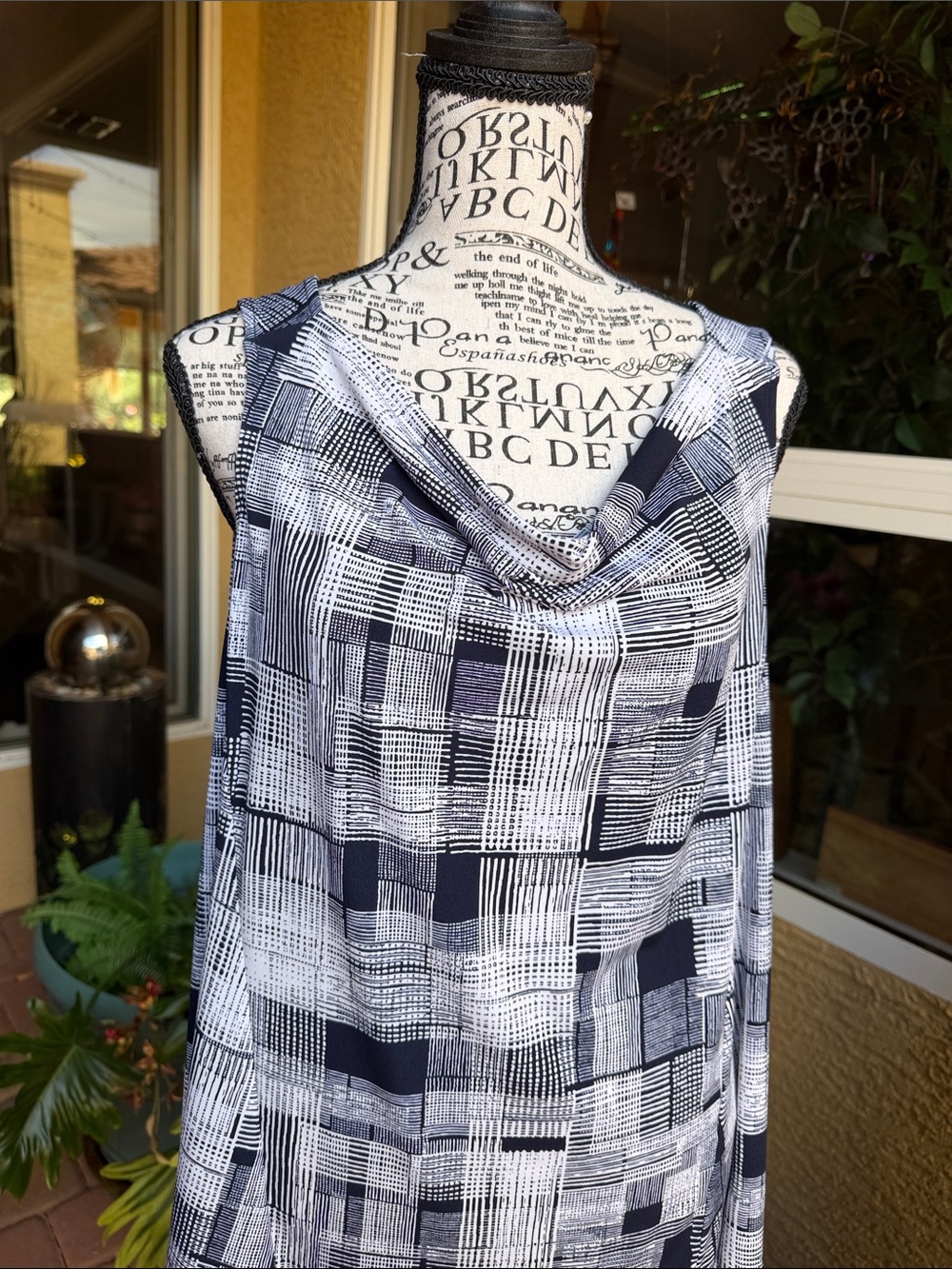 Jones New York Navy and White Patterned Cowl Neck Camisole